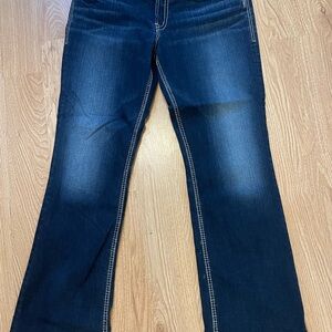 Silver Jeans Suki Mid Slim Boot cut Women's Jeans Size: W33/L31